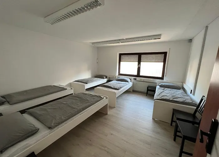 Olymp Wettenberg - Monteurzimmer *